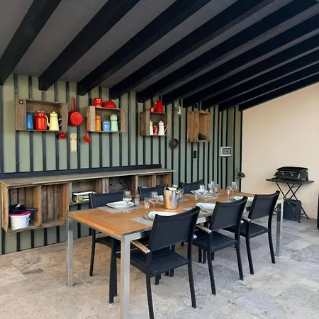 Maison Privee Avec Jacuzzi, Au Calme, A Proximite De La Rochelle *