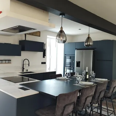 Maison Privee Avec Jacuzzi, Au Calme, A Proximite De La Rochelle Vérines